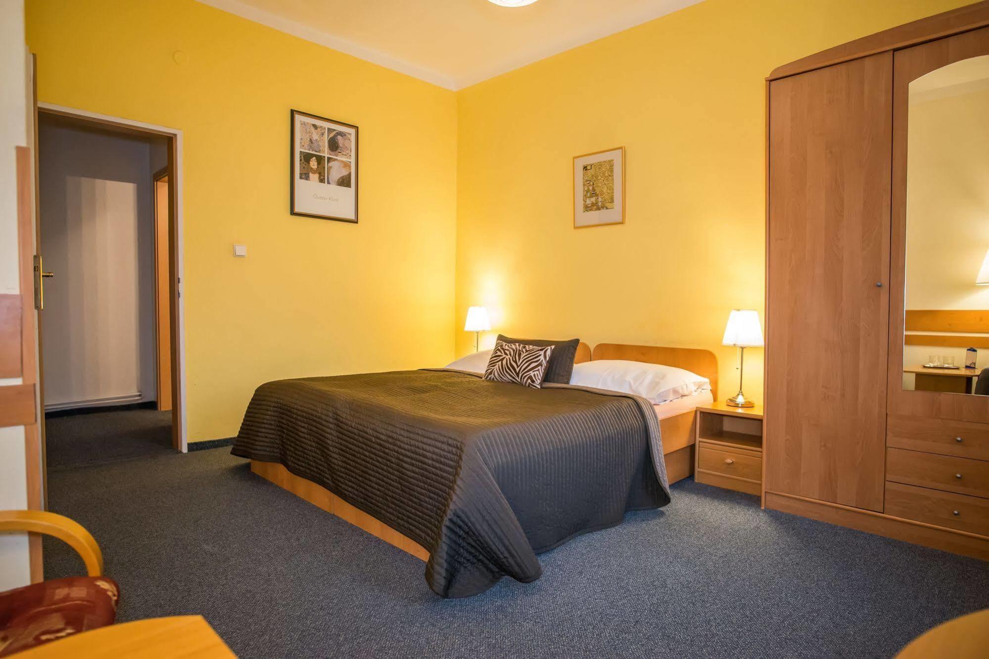 Hotel City Bell Prague Exterior photo